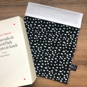 Pochette à livre – Black and white